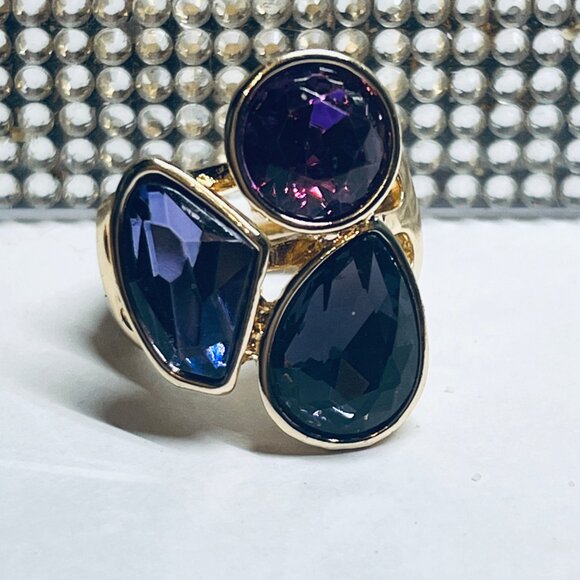 NEW Beautiful Bling Amethyst Crystal Gold Dipped Stretch Band Cocktail Ring - Picture 4 of 4